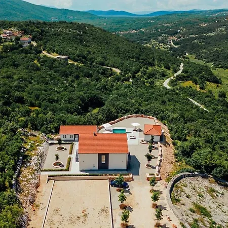 Agape Villa Lovrec