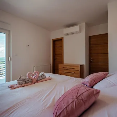 Agape Villa Lovrec