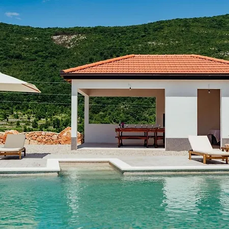 Agape Villa
