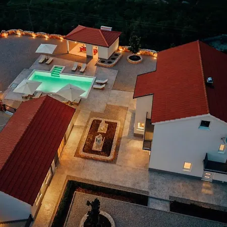 Agape With A Pool, Football And Tennis Court Villa