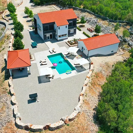 Agape With A Pool, Football And Tennis Court Villa