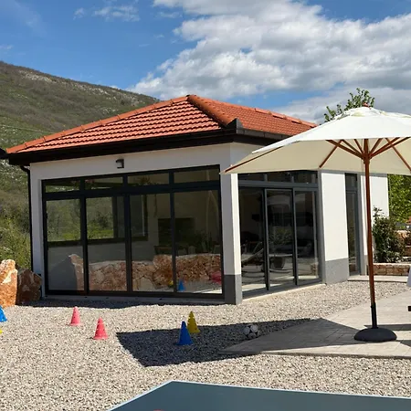 Agape With A Pool, Football And Tennis Court Villa Lovreć